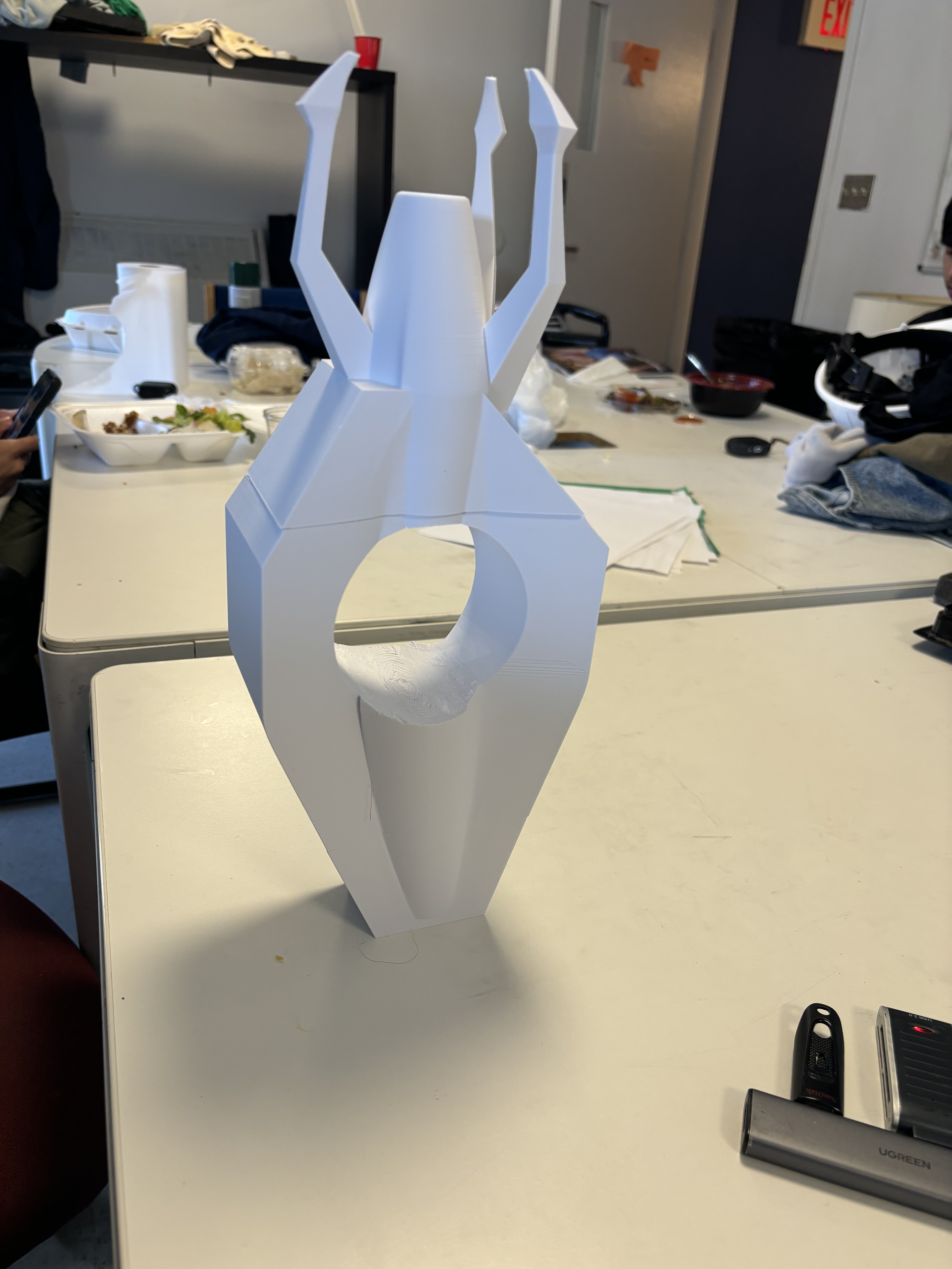 A 3D-printed weapon prop modeled after the Crystal Superweapon from Men in Black: International. Designed by Robert May, printed by Cole Drake.